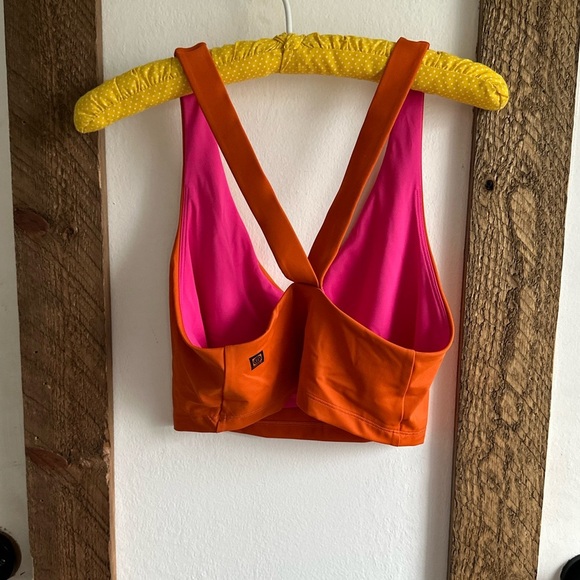 Jolyn Clothing Other - Jolyn Biarritz Swim Top Women’s size medium